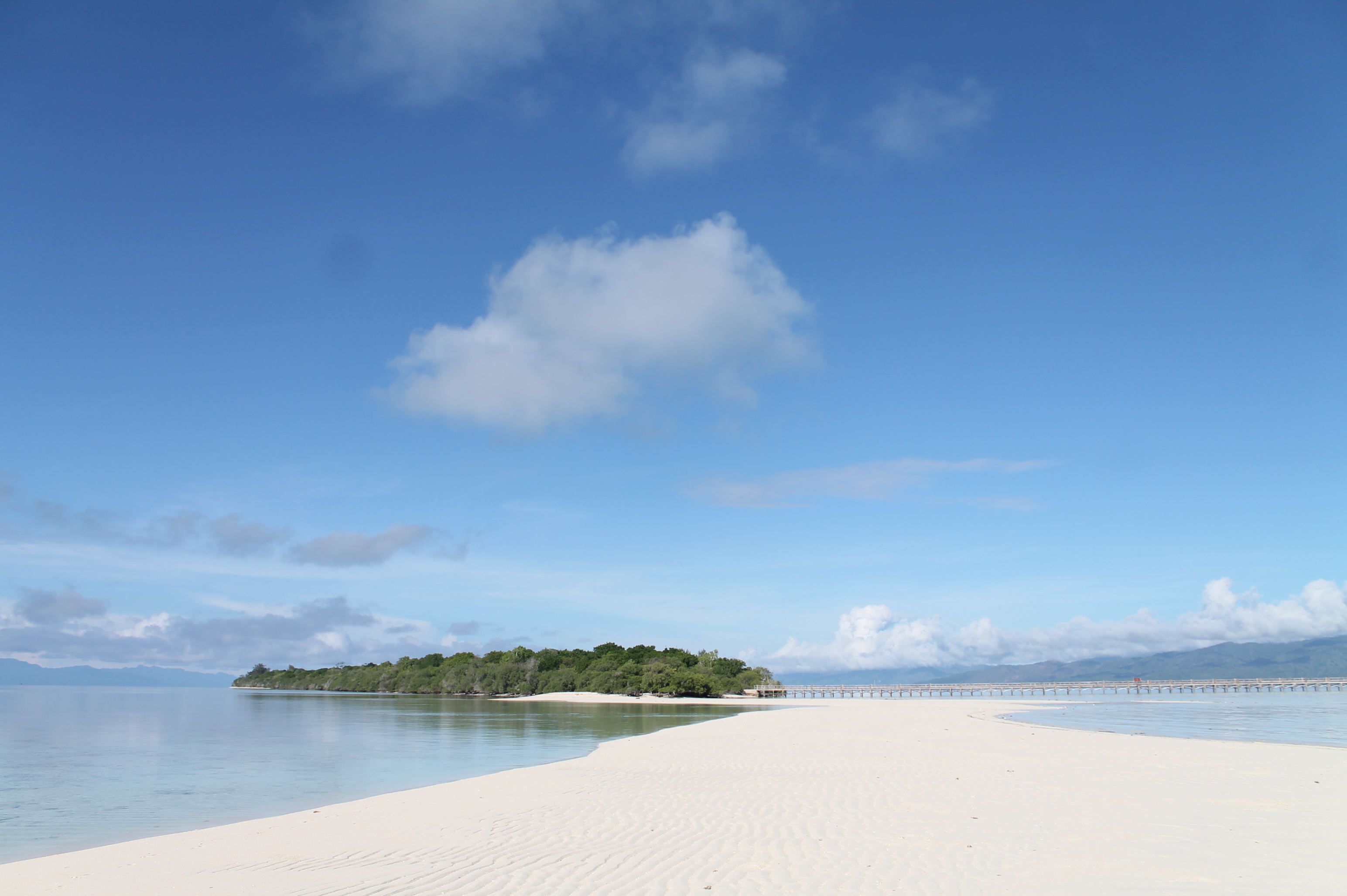 7 Tempat Wisata Alam Tersembunyi di Maluku yang Wajib Dikunjungi Lengkap dengan Harga Tiket 2026
