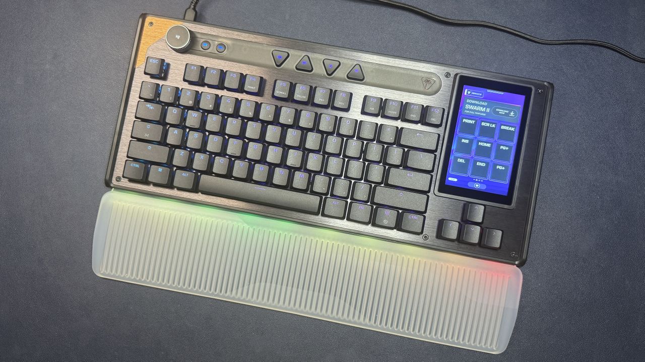 Review Turtle Beach Command Series KB7: Keyboard Layar Sentuh 4,3 Inci, Potensi Besar Tapi Software Bermasalah