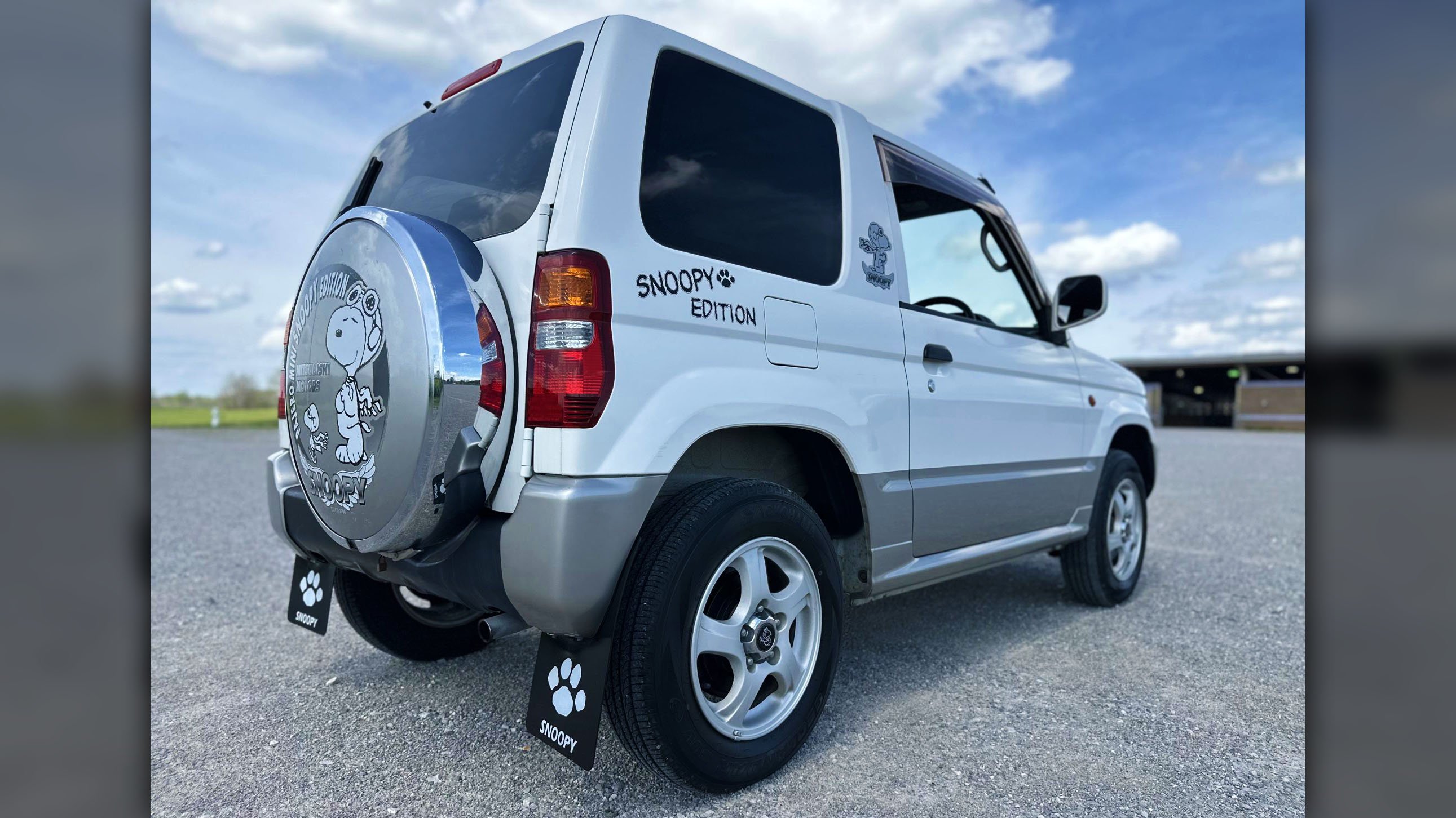 Mitsubishi Pajero Mini Snoopy Edition, Edisi Spesial JDM yang Bikin Gemas