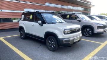 Jajal Baojun Yep Plus, SUV Listrik Boxy Sejuta Uang di Proving Ground China
