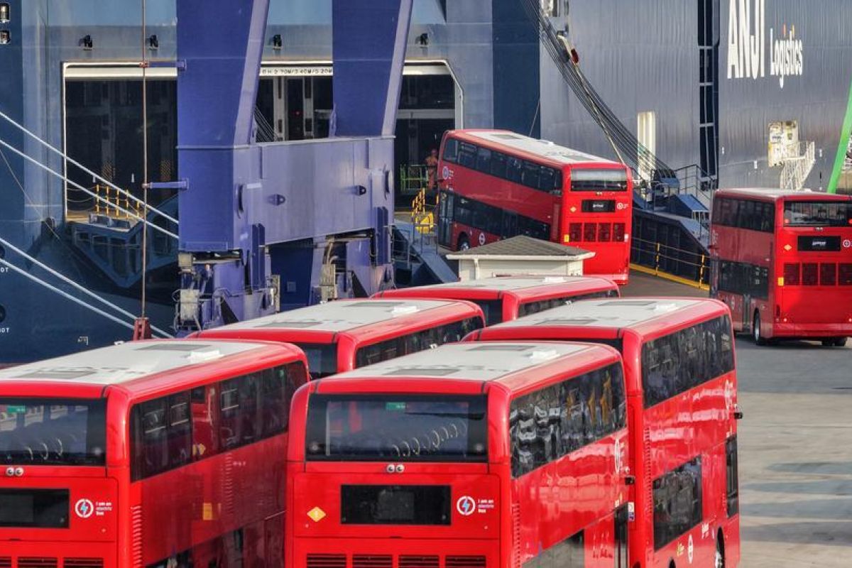 BYD Kirim 22 Bus Tingkat Listrik ke Inggris, Siap Layani Rute di London