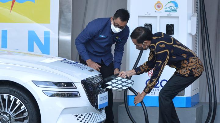 Subsidi Motor dan Mobil Listrik di Indonesia Dinilai Solusi Palsu Tanpa Disinsentif Kendaraan BBM