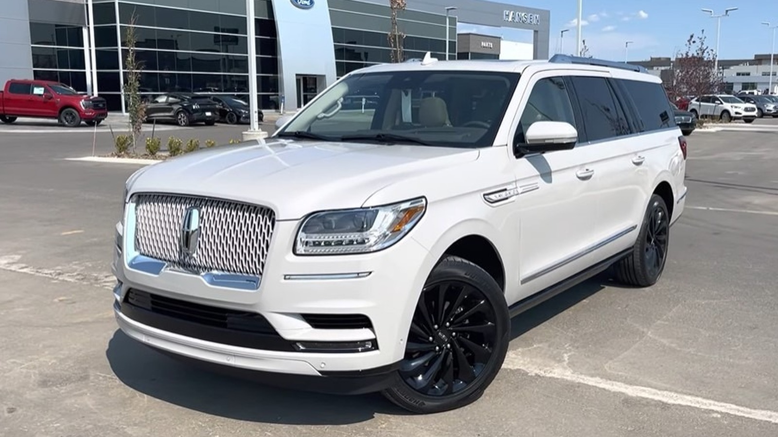 Depresiasi Lincoln Navigator L 2021 Anjlok Rp 500 Juta dalam Lima Tahun