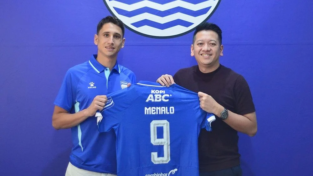 Persib Bandung Resmi Rekrut Winger Timnas Bosnia Luka Menalo, Nomor Punggung 9 Jadi Pilihan