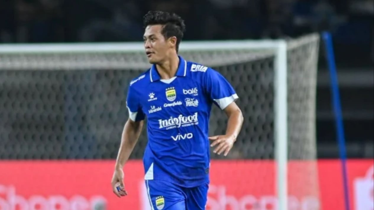 Arema FC Rekrut Alfeandra Dewangga dari Persib, Bek Timnas Dikontrak Dua Musim