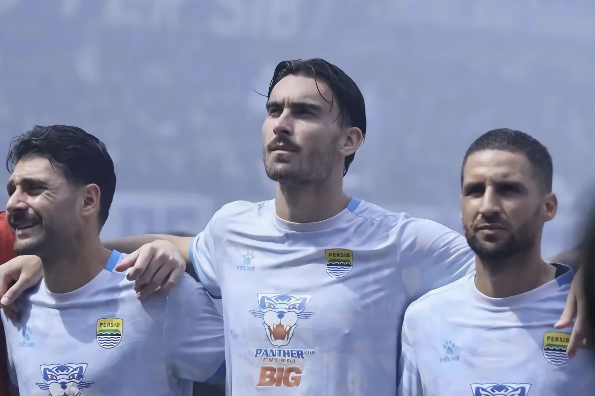 Persib Bandung Lepas Andrew Jung ke Klub Misterius, Nilai Transfer Tinggi Jadi Alasan