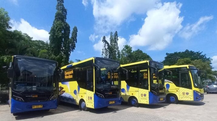 Pemprov Kalsel Luncurkan Shuttle Bus Perkantoran dan Bus Listrik di Harjad Ke-76, Gratis pada Tahap Awal