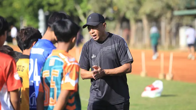 Rahmad Darmawan Resmi Jadi Technical Advisor Akademi Sepak Bola Milik Sergio van Dijk dan Rizki Bagja di Bandung