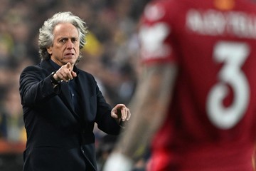 ** Jorge Jesus Jadi Kandidat Utama Pelatih Timnas Portugal Usai Roberto Martinez Dipecat