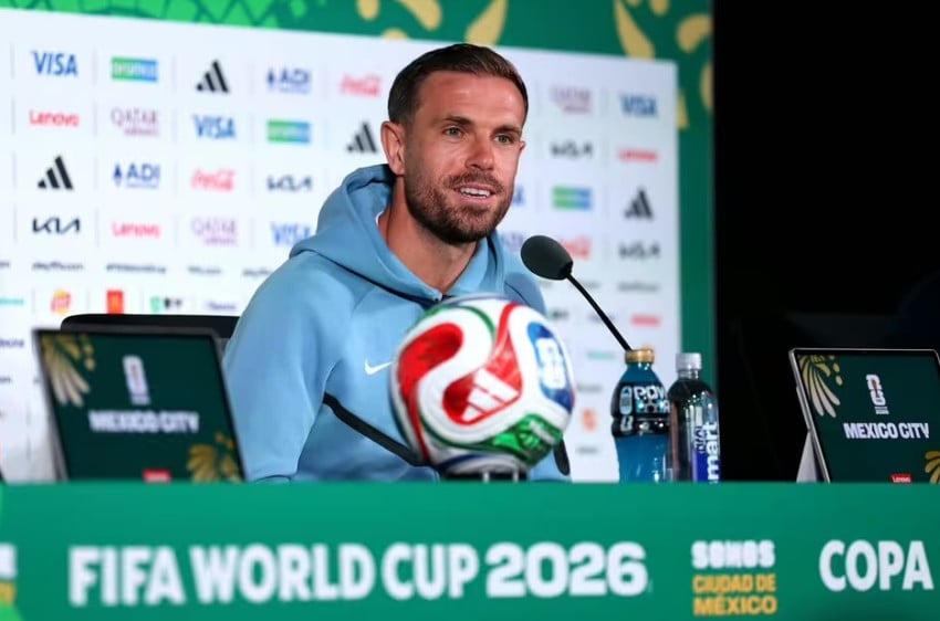 Cedera Aneh Jordan Henderson: Patah Pergelangan Usai Manjat Papan Reklame, Piala Dunia 2026 Berakhir