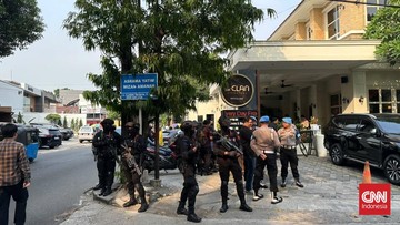 Polisi Temukan Brankas 2x1 Meter Berisi Uang dan Dokumen di Kafe Cipete, Terkait Korupsi