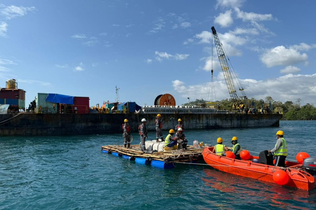 PLN Kebut Proyek Kabel Laut 1,95 Km ke Pulau Dudepo, 390 KK Segera Nikmati Listrik