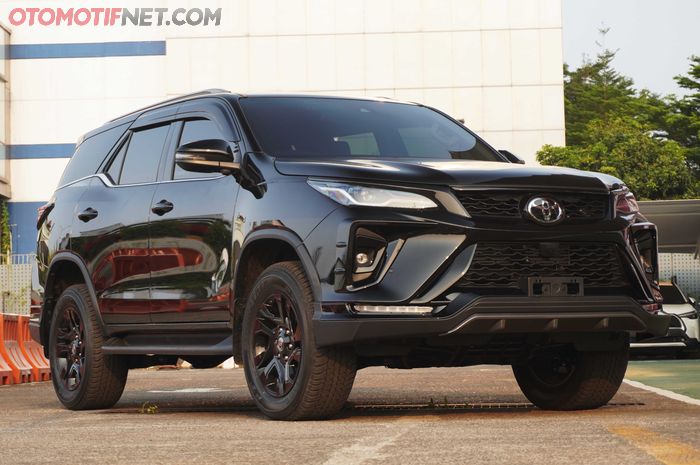 Toyota Fortuner 2.8 VRZ GR Sport 4x4 2026: Harga Varian Tertinggi SUV Ladder Frame Toyota