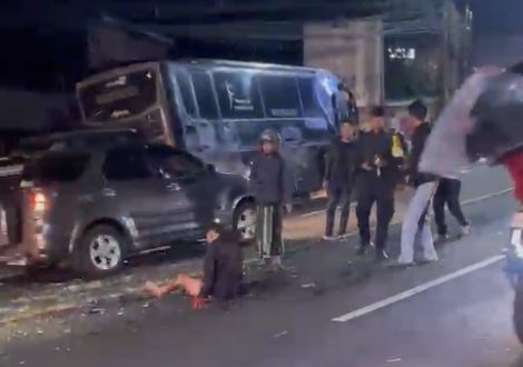 Kecelakaan di Tanjakan Selarong Megamendung Bogor, Dua Orang Luka-Luka dan Satu Korban Tak Sadarkan Diri