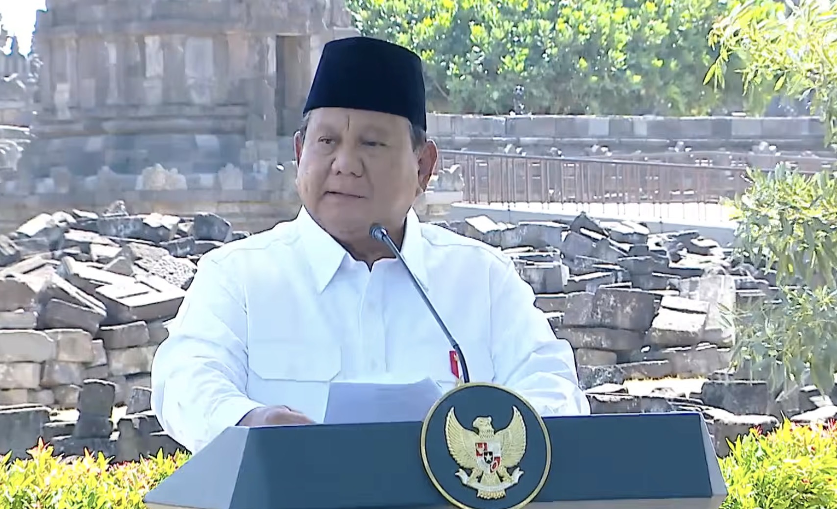 Presiden Prabowo Soroti Gagalnya Timnas ke Piala Dunia, Cari Erick Thohir di Tengah Acara B50