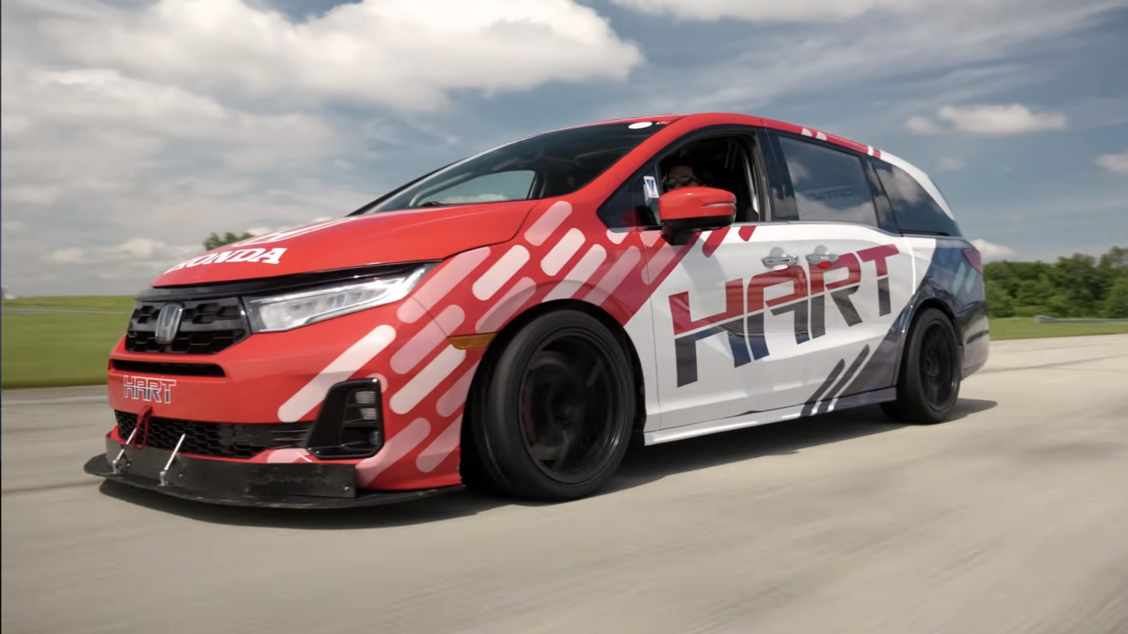 Honda Odyssey Race Car Dijuluki ‘Kendaraan Terkeren Buatan Alabama’
