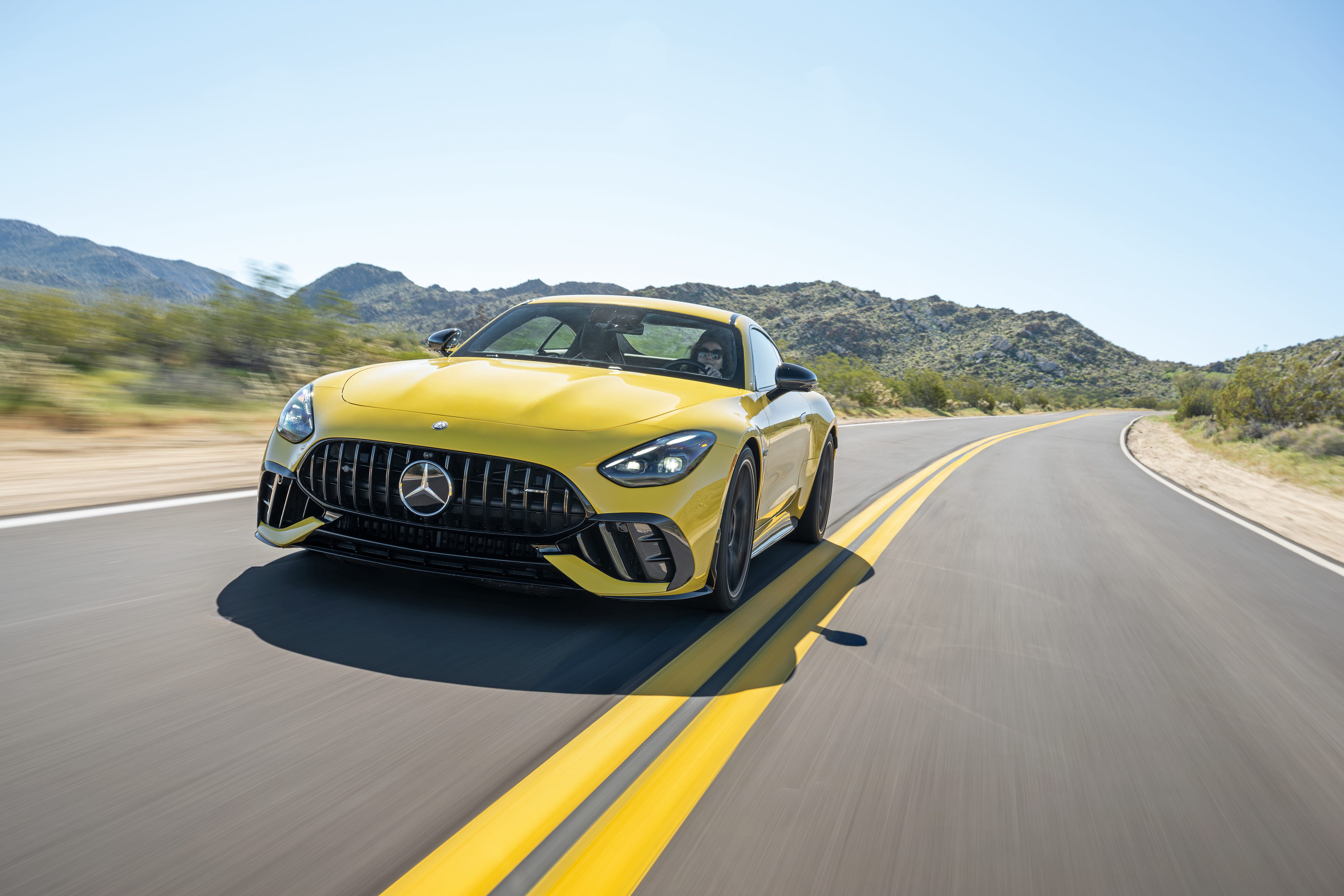 Test Drive Mercedes-AMG GT63 Pro 2025: V8 Bertenaga 603 DK, Ganas di Trek Tapi Lembut di Jalan Raya