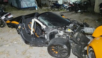 Kecelakaan McLaren di Solo-Wonogiri, Mobil Supercar Terbelah Dua Usai Hantam Tiang Listrik
