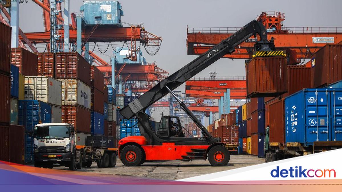 Neraca Dagang RI Defisit US$ 1,61 Miliar di Mei 2026, Impor Melonjak 22,16% saat Ekspor Terkoreksi