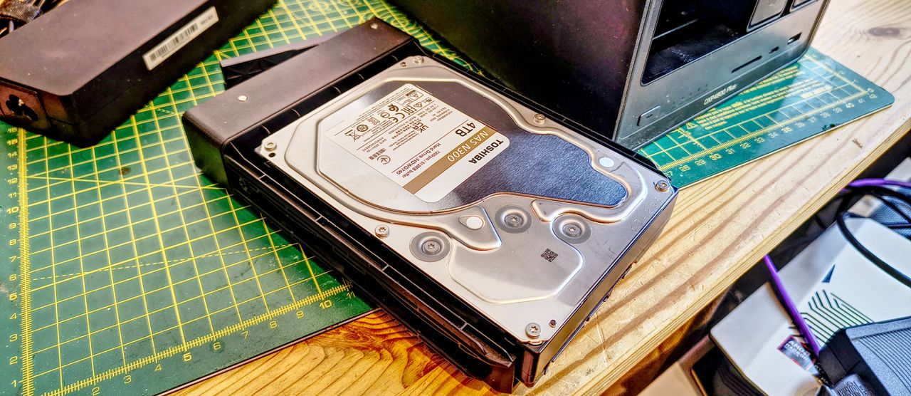 Review Toshiba N300 4TB: HDD NAS Cepat dengan Kinerja 7200 RPM, Tapi Harga Bikin Mikir Dua Kali