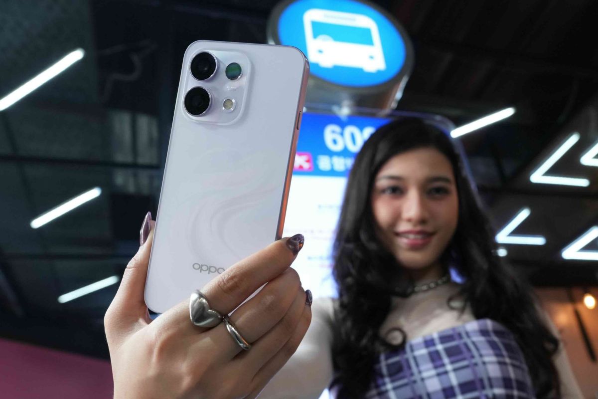 Oppo Reno16 Resmi Hadir di Indonesia dengan 5 Fitur AI Unggulan, dari Pemindaian Dokumen hingga Asisten Keuangan