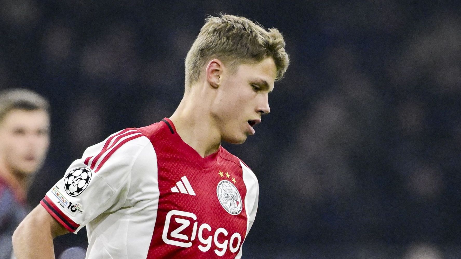 Newcastle Resmi Amankan Gelandang Muda Ajax Steur dengan Kontrak Lima Tahun, Nilai Transfer Capai £23 Juta
