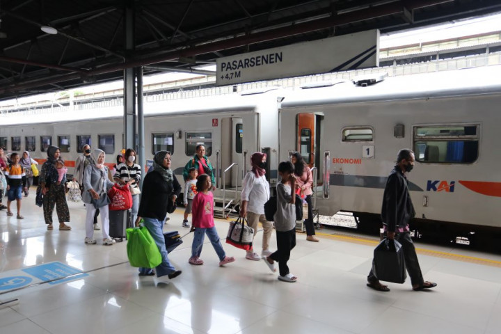 Diskon Tiket Kereta dan Whoosh Rp125.000, BRI Gandeng tiket.com Dorong Mobilitas Masyarakat