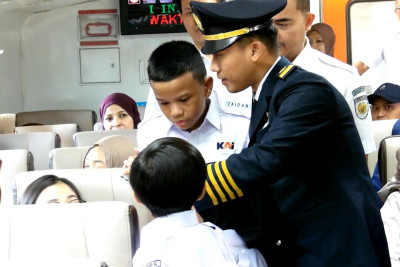 50 Anak di Yogyakarta Rasakan Pengalaman Jadi Masinis hingga Petugas Boarding Lewat KAI Rail Academy