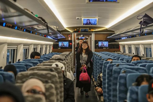 Mau Liburan Naik Kereta atau Whoosh? BRI dan tiket.com Potong Rp125.000 per Transaksi