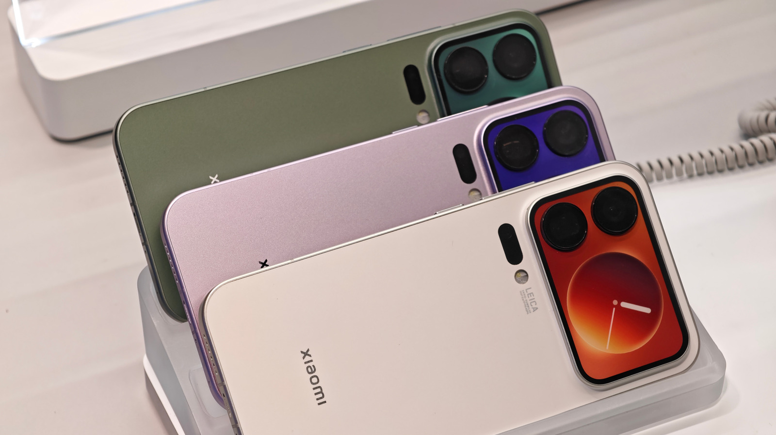 Xiaomi Tidak Dilarang di AS, Tapi Kenapa HP Nya Sulit Ditemukan di Toko?