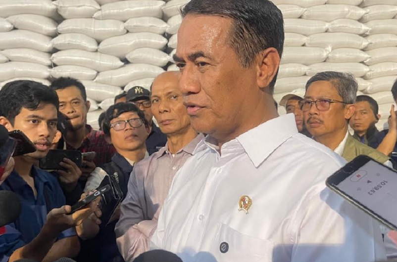 Mentan Amran Siapkan Anggaran Tambahan untuk Papua, Buka 250 Hektare Sawah Baru dan Kirim Traktor