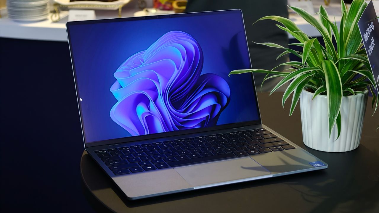 Trackpad Haptic vs Mekanik: Mana yang Lebih Unggul untuk Produktivitas Sehari-hari?