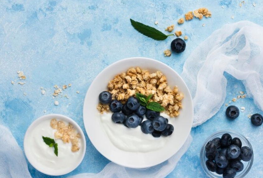 Yogurt Bisa Perlambat Penuaan? Studi 12 Pekan di Jepang Temukan Efek Ini pada Pria 50-74 Tahun