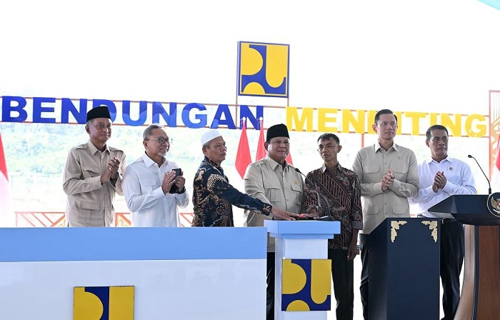 Prabowo Tutup 240 BUMN Rugi, Garuda dan Industri Strategis Dibangkitkan