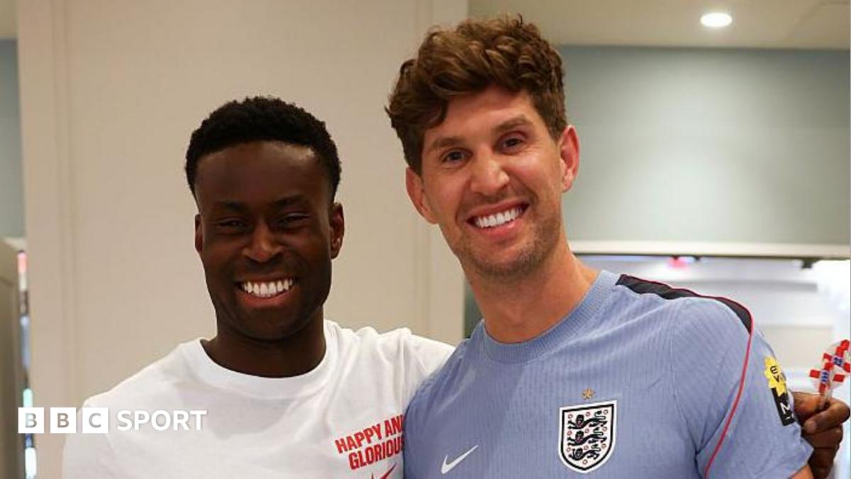 Marc Guehi Lolos Uji Kebugaran, Siap Tandem dengan John Stones di Perempat Final Piala Dunia Lawan Norwegia
