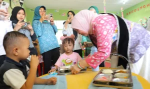 Bunda PAUD Palembang Dewi Sastrani Dorong Kolaborasi Guru dan Orang Tua Ciptakan Sekolah Ramah Anak saat MPLS