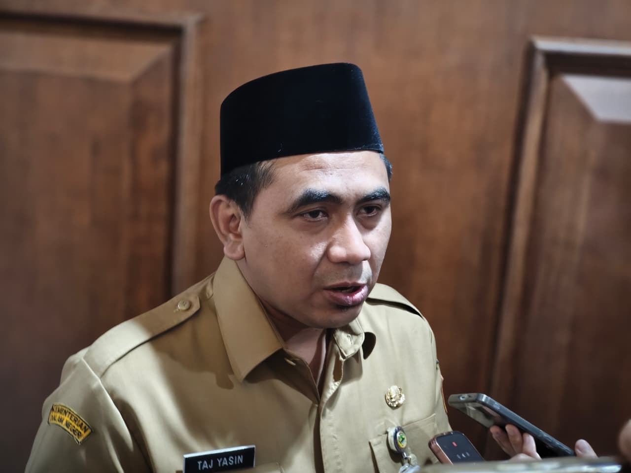 Pemprov Jateng Pastikan Beri Sanksi ke Sekolah Negeri yang Arahkan Beli Seragam di Toko Tertentu, Ombudsman Terima 10 Laporan
