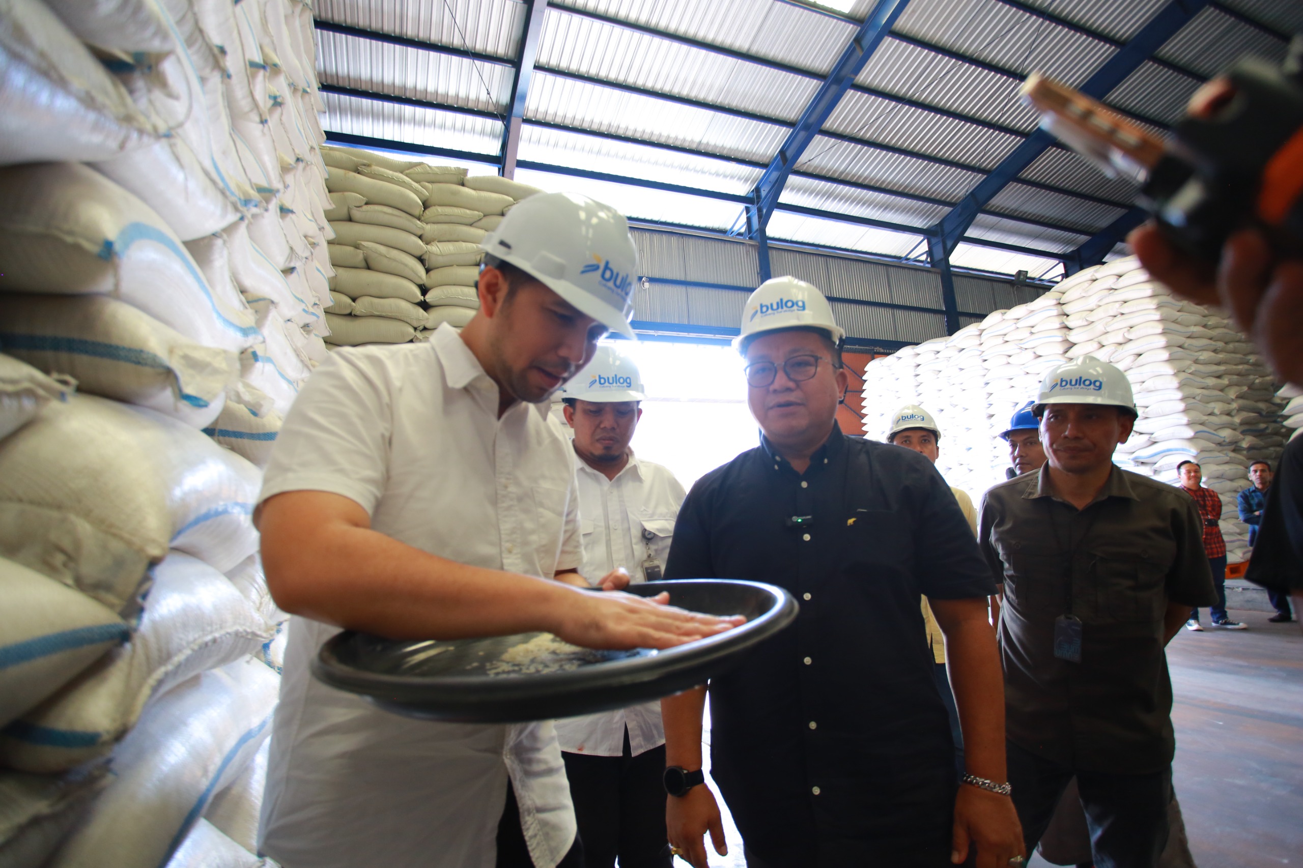 Target Tercapai 100 Persen, Bulog Jatim Serap Gabah Petani Capai 884 Ribu Ton