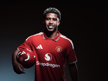 Manchester United Resmi Rekrut Andrey Santos dari Chelsea untuk Musim 2026/2027