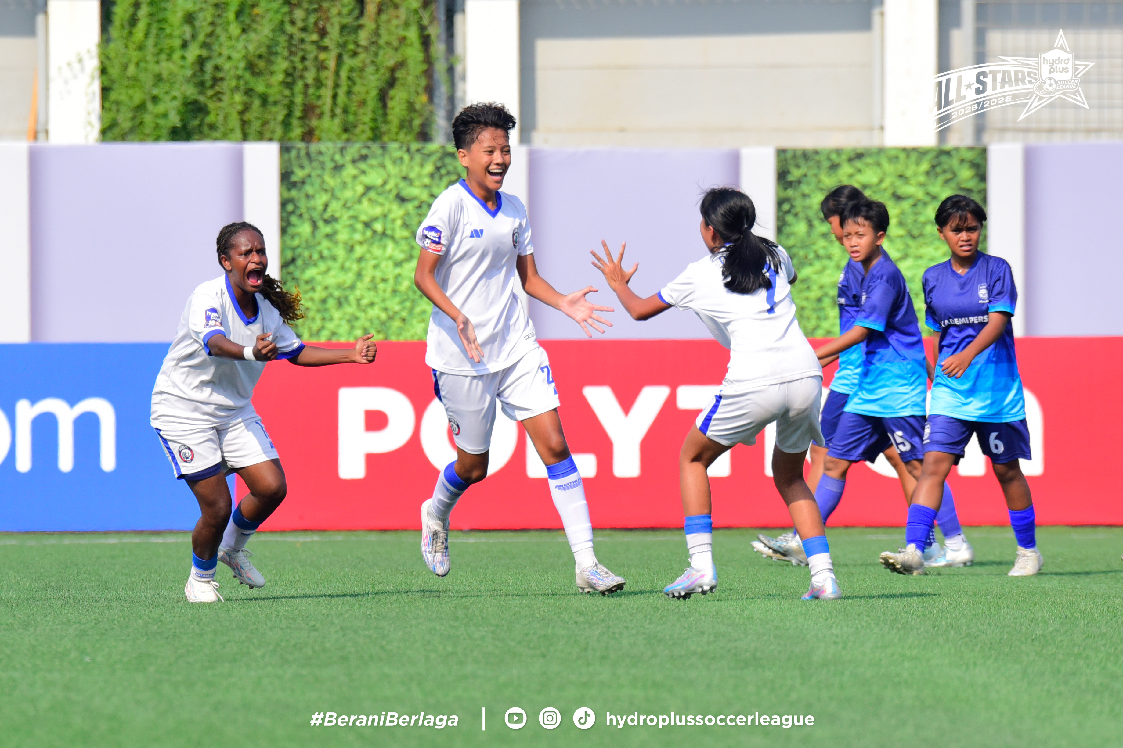 Bek Arema FC Women U-18 Oedaija O’shea Sabet Gelar Pemain Terbaik Hydroplus Soccer League 2025/2026