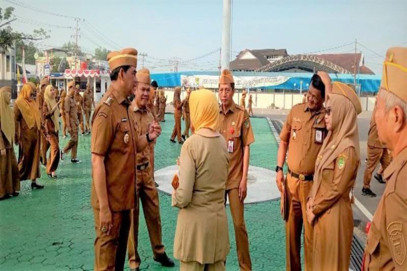 Bupati Barito Utara Shalahuddin Tegur ASN yang Suka Menunda Pekerjaan, Minta Budaya Kerja Harus Berorientasi Hasil