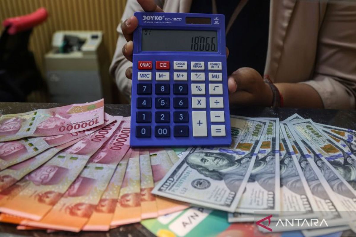 Rupiah Ambles 44 Poin ke Rp18.109, Konflik Iran-AS Tutup Selat Hormuz Jadi Pemicu