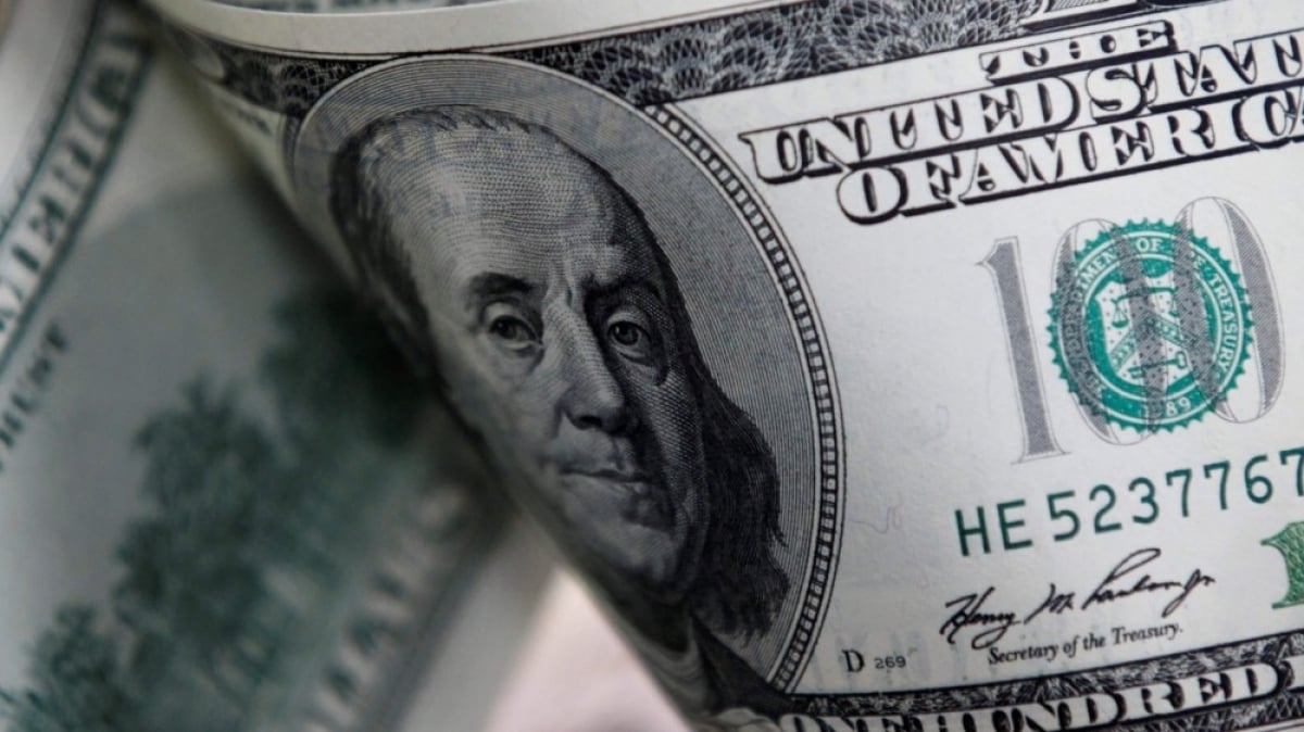 Dolar AS Menguat Tipis Tertekan Konflik Iran dan Sinyal Kenaikan Suku Bunga The Fed