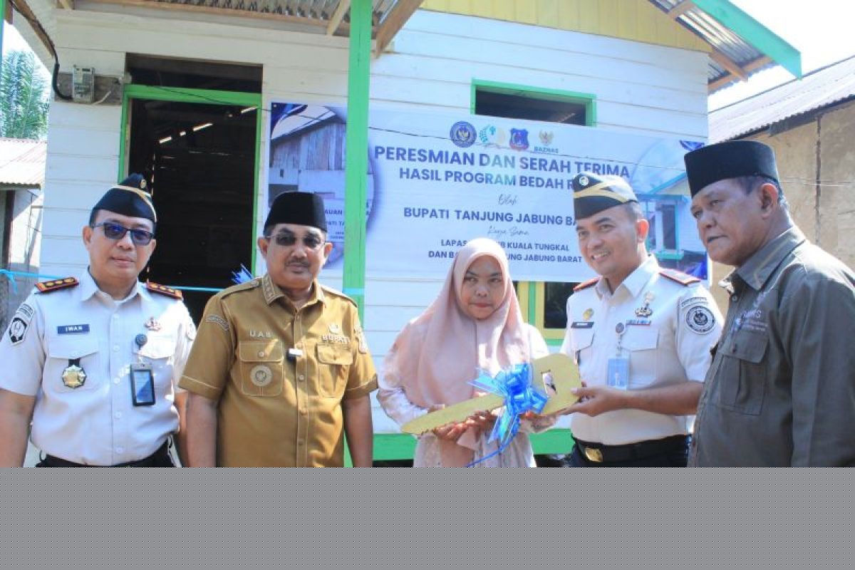 Lapas Kuala Tungkal Panen 200 Kg Ikan Patin dan Serahkan Rumah Layak Huni Hasil Kolaborasi dengan Baznas