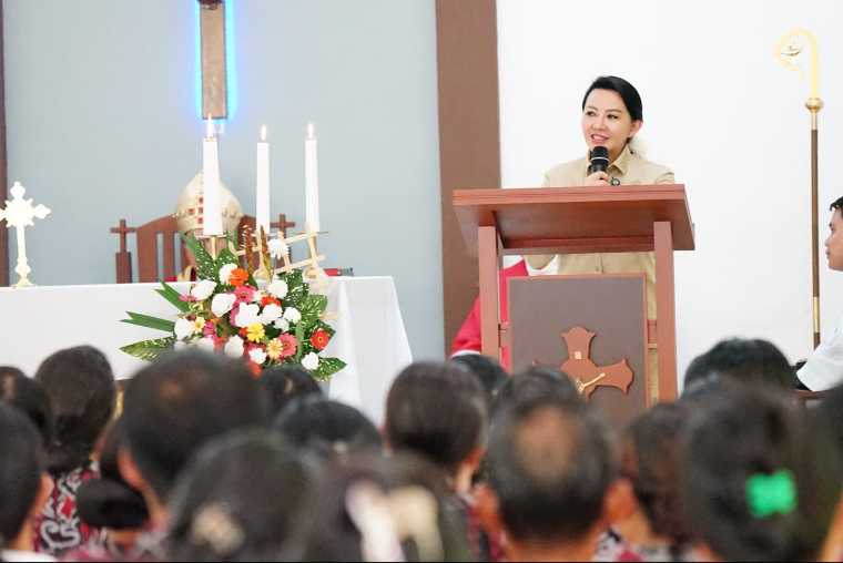 Bupati Landak Karolin Resmikan Gereja Santo Thomas More di Dano, Singgung Pentingnya Pendidikan Kaum Muda