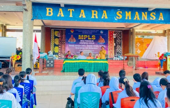 Kepala SMAN 1 Ende Sampaikan 3 Aspirasi Prioritas ke DPRD NTT: TPG Guru, Perluasan PIP, dan Laboratorium