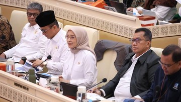 MenPAN-RB Paparkan Capaian Reformasi Birokrasi 2025 ke Komisi II DPR, Klaim Pelayanan Publik Makin Terintegrasi
