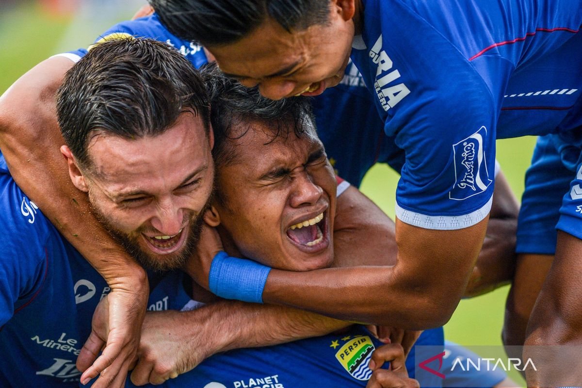 Persib Bandung Resmi Lepas Dimas Drajad, Striker Incaran Bobotoh Itu Tak Masuk Rencana Musim Depan