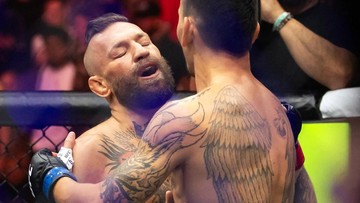 Dustin Poirier dan Michael Chandler Kompak Bela Conor McGregor usai Cedera Kaki di UFC 329