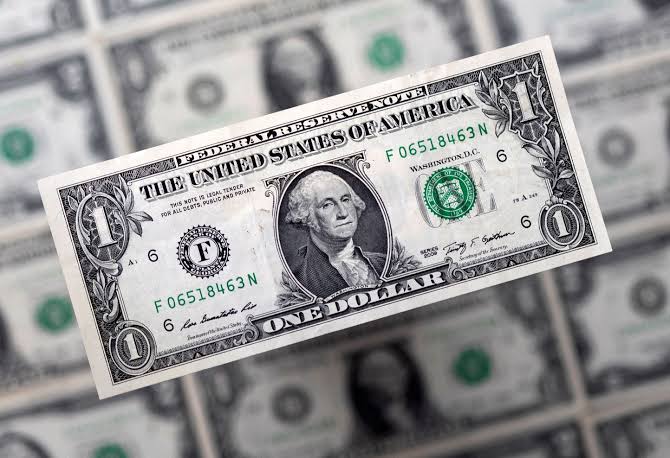 Rupiah Menguat Tipis ke Rp18.070 per Dolar AS, Cek Kurs Terbaru di BCA dan Mandiri